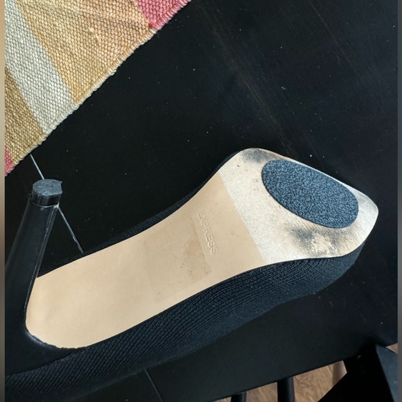 Express Knit Stiletto Sock Ankle Bootie Black 7 LIKE NEW! - Picture 3 of 7